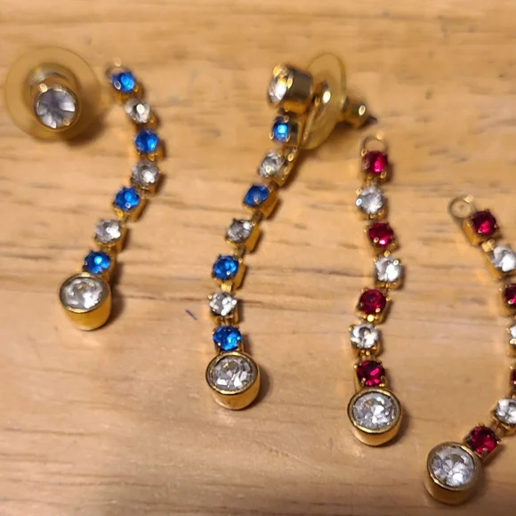 Avon Gold and Multicolor Crystal Earrings - Picture 4 of 4